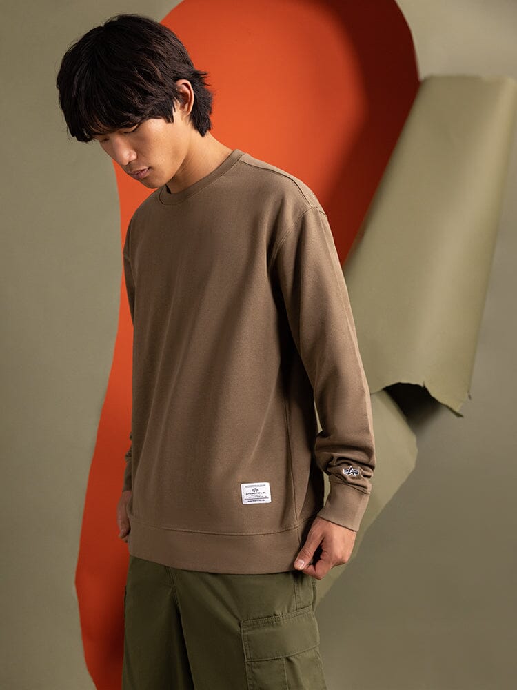 ESSENTIAL CREWNECK TOP Alpha Industries, Inc. 