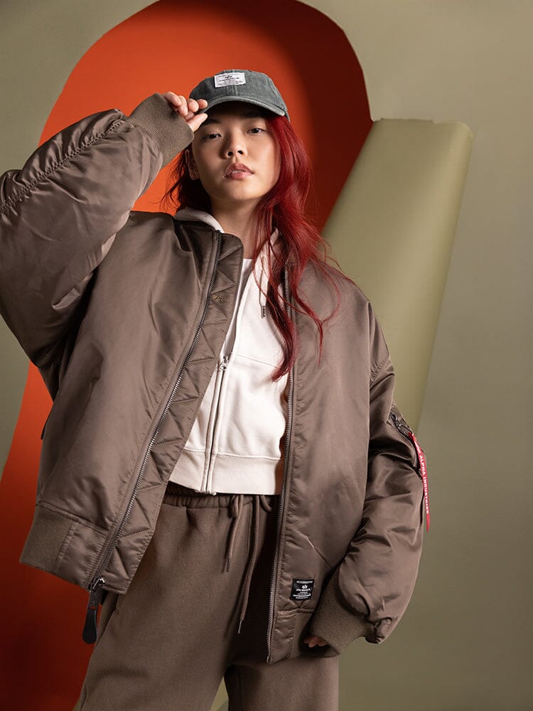 OVERSIZED MA-1 MOD BOMBER JACKET W OUTERWEAR Alpha Industries 