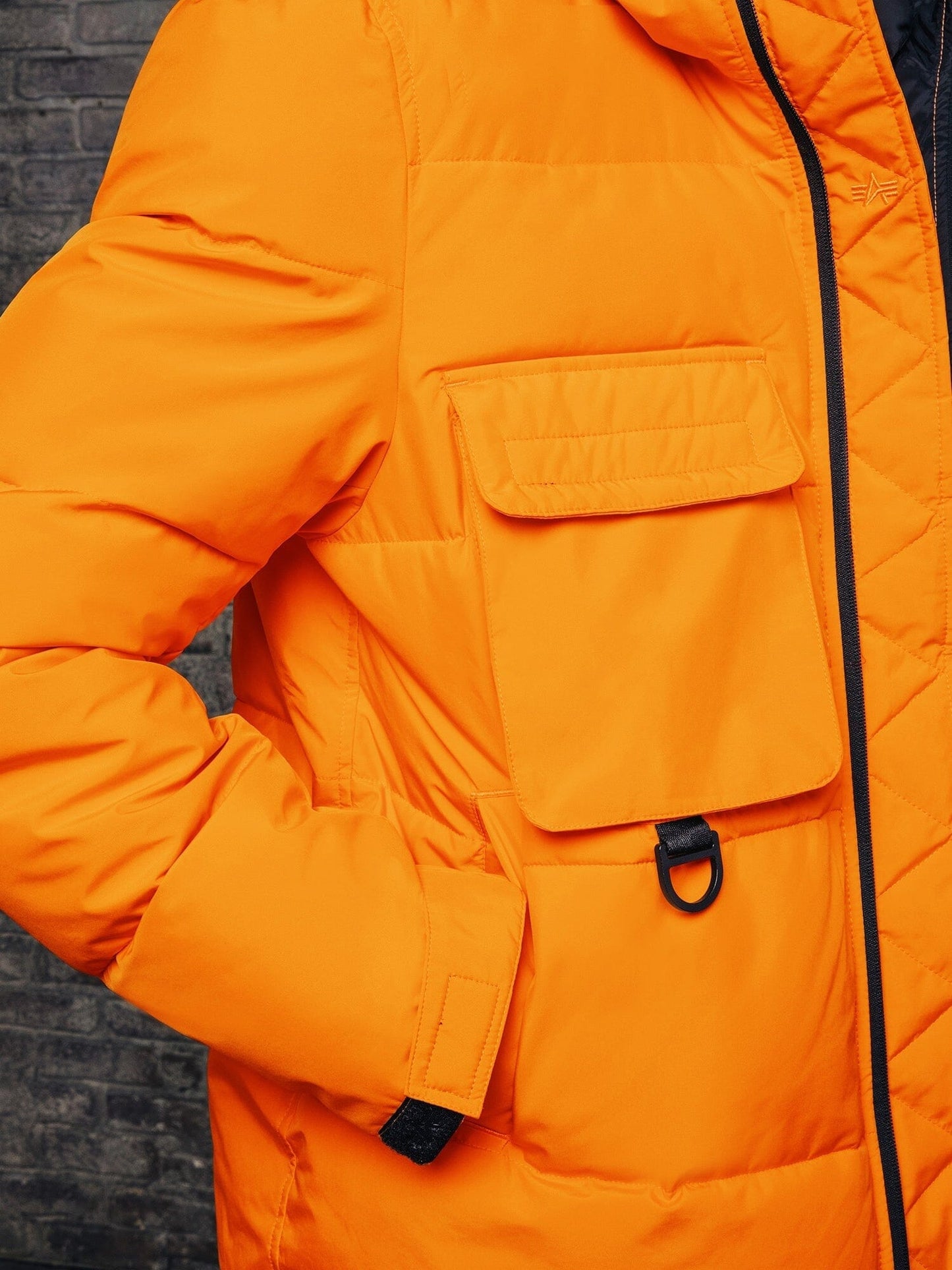 HOODED PUFFER JACKET OUTERWEAR Alpha Industries 